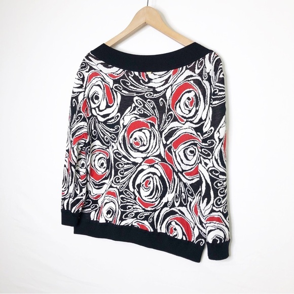 St John Red and black with white rose zip front cardigan - Picture 8 of 9